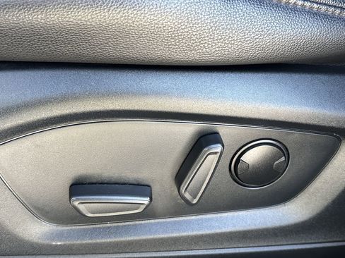 Certified 2023 Ford Explorer Limited image 21