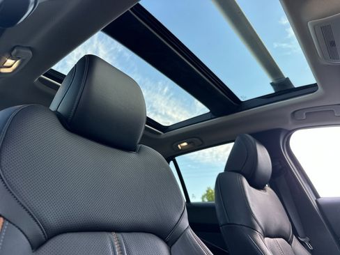 Used 2023 MAZDA CX-50 AWD 2.5 S w/ Premium Plus Pkg image 19