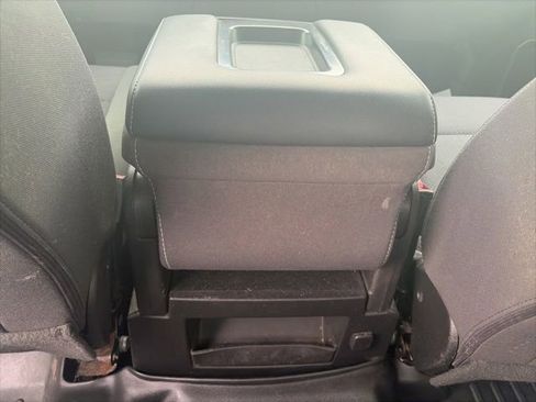 Used 2018 Chevrolet Silverado 1500 LT w/ All Star Edition AWD/4WD image 13