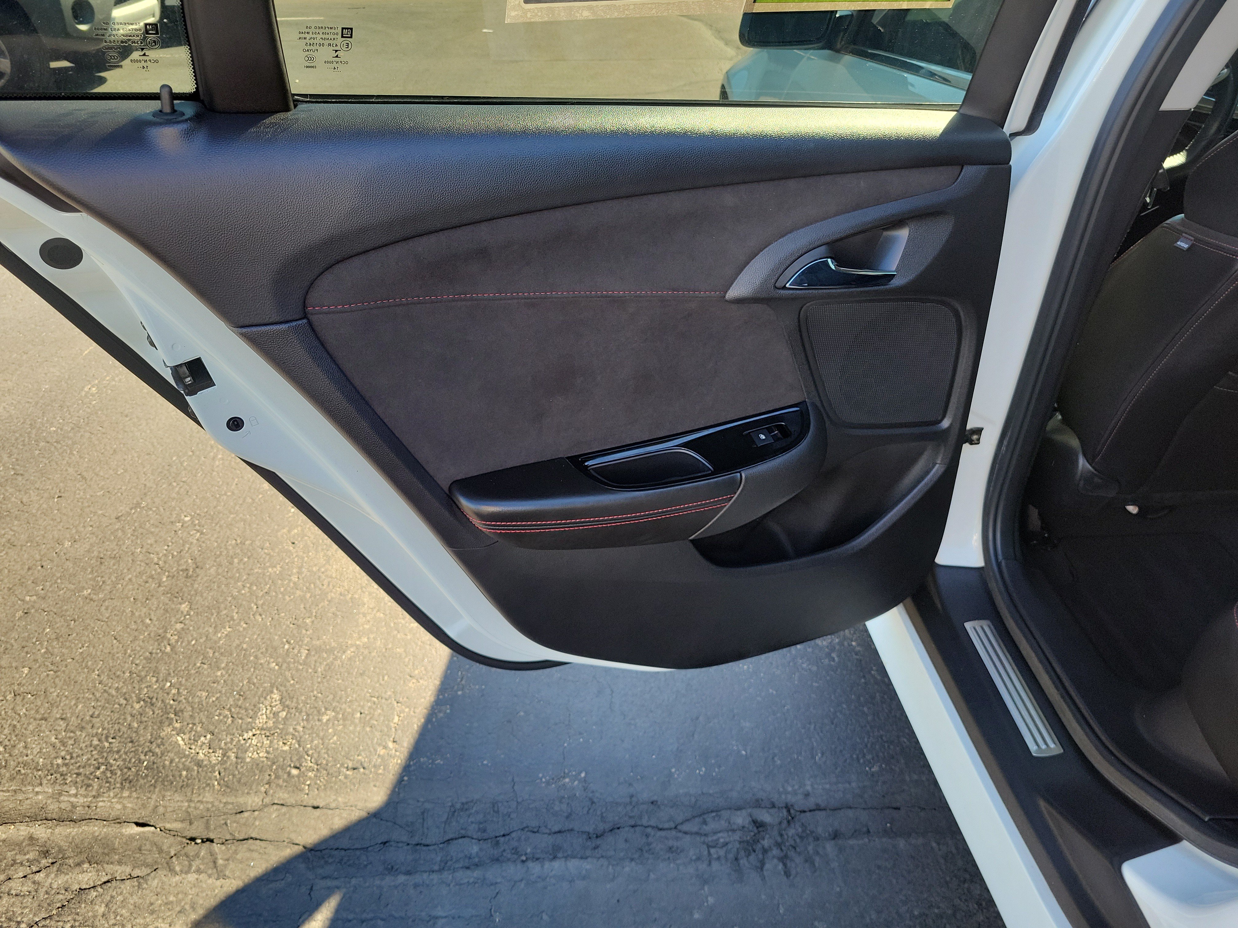 Used 2015 Chevrolet SS RWD image 13