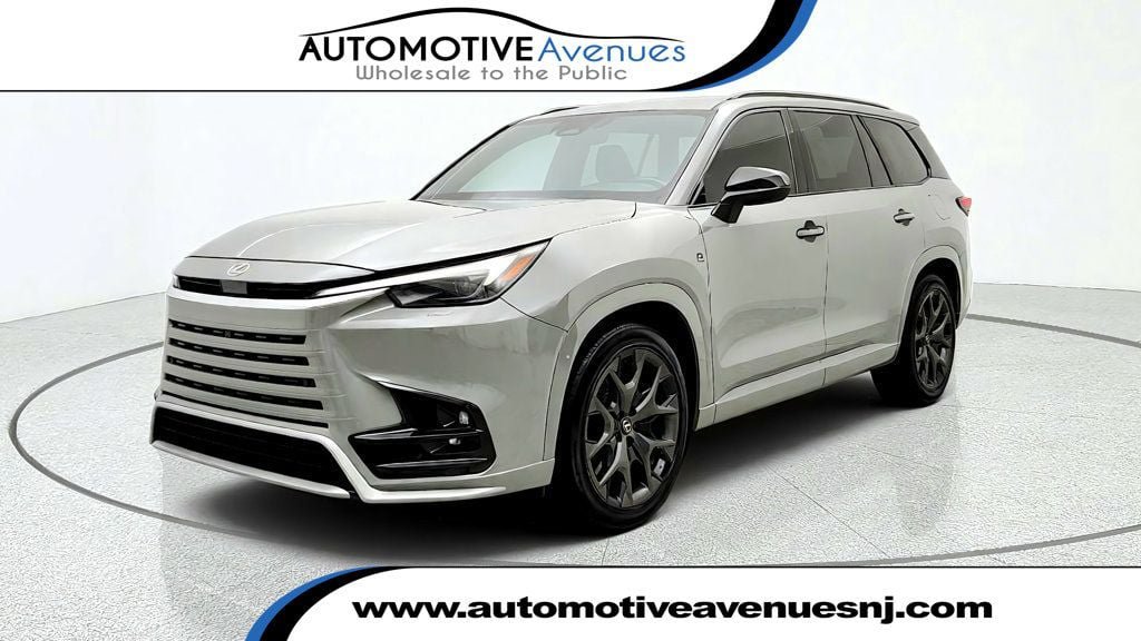 Used 2024 Lexus TX 500h AWD w/ Technology Package image 1