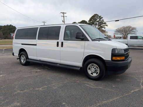 Used 2023 Chevrolet Express 3500 LS image 3