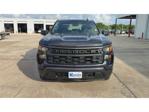 Used 2022 Chevrolet Silverado 1500 Custom image 3