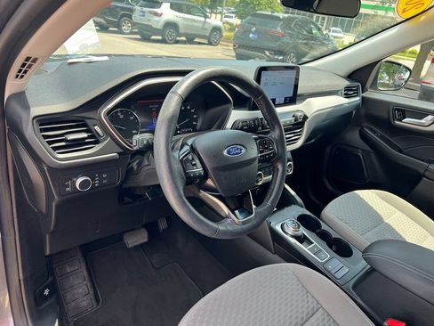 Used 2021 Ford Escape SE w/ SE Sport Appearance Package AWD/4WD image 18