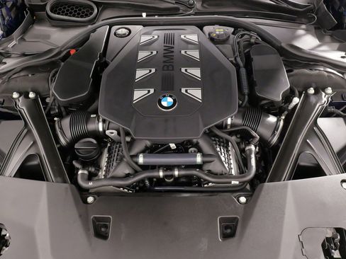 Used 2023 BMW 760i xDrive image 56