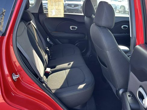 Used 2018 Kia Soul + FWD image 22