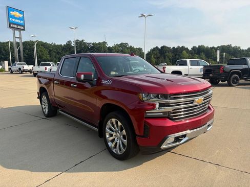 Used 2021 Chevrolet Silverado 1500 High Country w/ Technology Package AWD/4WD image 8