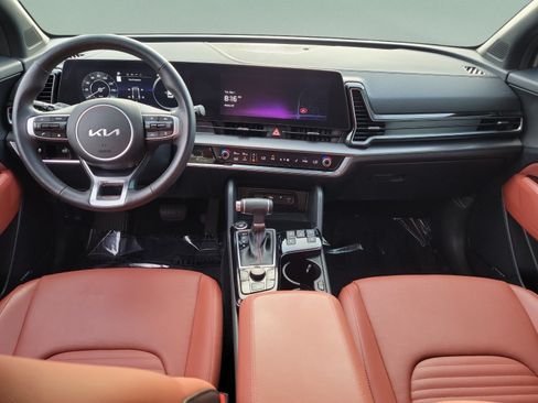 Used 2025 Kia Sportage SX FWD image 8