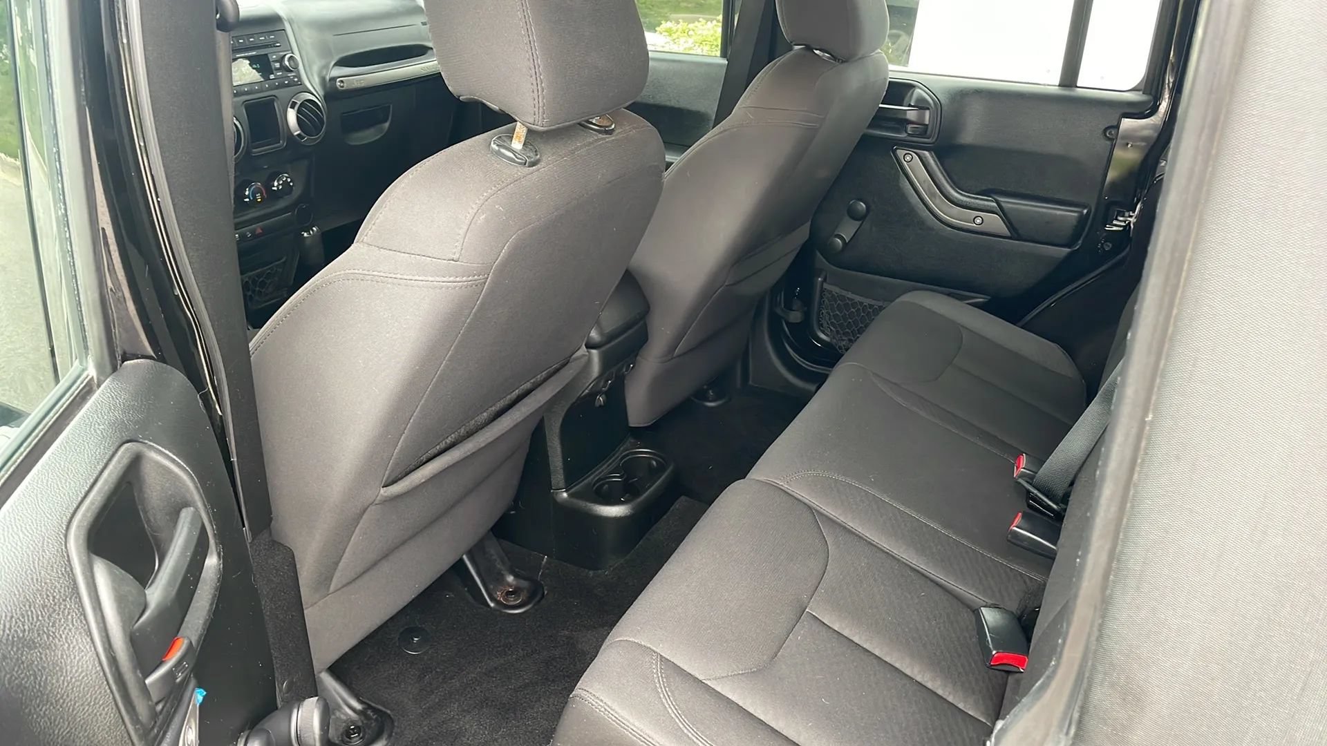 Used 2017 Jeep Wrangler Unlimited Sport AWD/4WD image 14