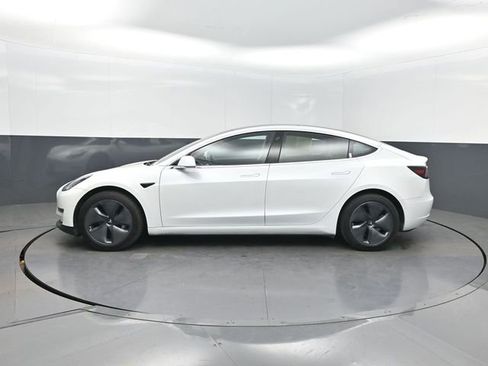 Used 2019 Tesla Model 3 Standard Range Plus RWD image 3