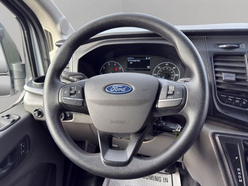 Used 2022 Ford Transit 350 XL image 10