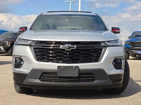 Used 2022 Chevrolet Traverse Premier w/ Redline Edition AWD/4WD image 4