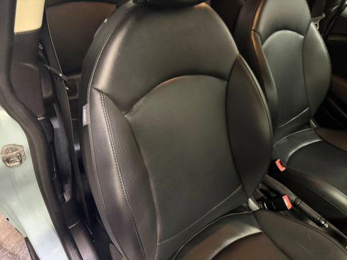 Used 2011 MINI Cooper S image 10