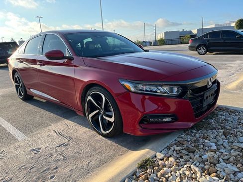 Used 2020 Honda Accord Sport image 2