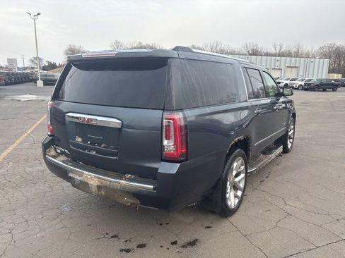 Used 2020 GMC Yukon XL Denali w/ Open Road Package image 8