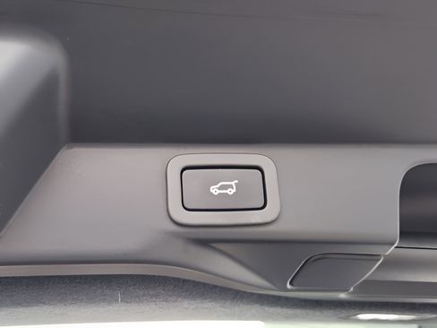 Used 2016 Land Rover Range Rover Sport Supercharged image 29