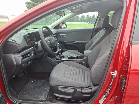 New 2025 Kia K4 EX image 9