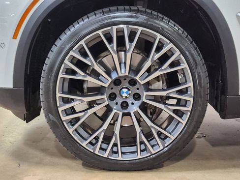 Used 2024 BMW X5 sDrive40i w/ Parking Assistance Package RWD image 28