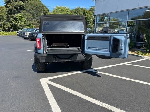 Used 2024 Ford Bronco Wildtrak image 9