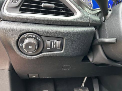 New 2026 Chrysler Pacifica Select image 18