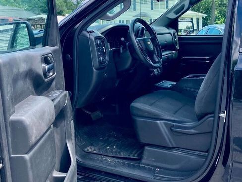 Used 2021 Chevrolet Silverado 1500 Custom image 9