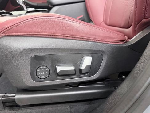 Used 2023 BMW X3 sDrive30i w/ M Sport Package RWD image 11