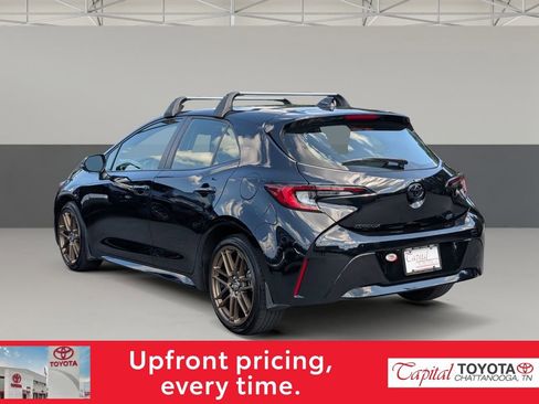 Used 2025 Toyota Corolla Hatchback w/ SE Package FWD image 5