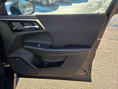 New 2026 Mitsubishi Outlander ES image 6