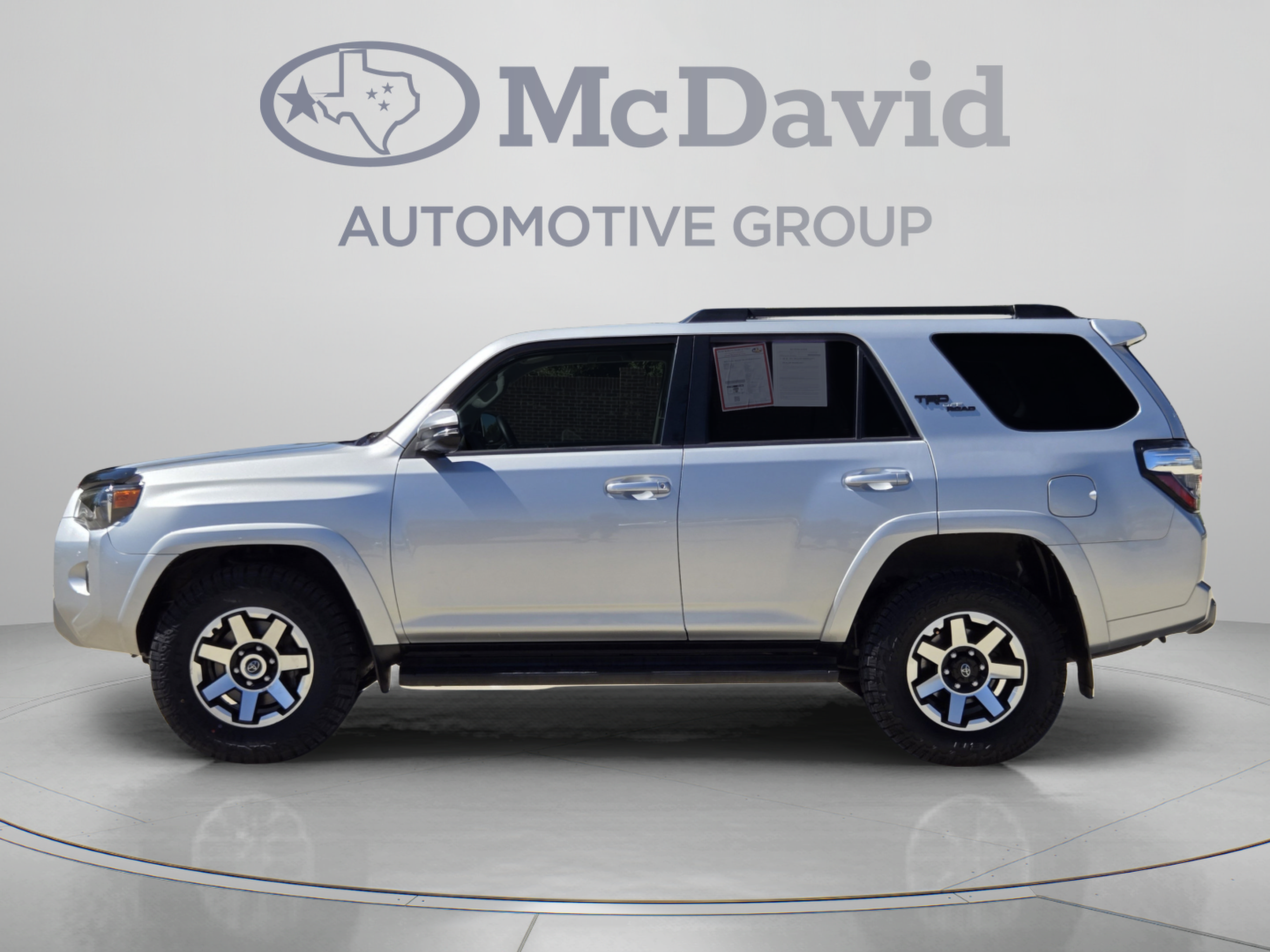 Used 2022 Toyota 4Runner TRD Off-Road Premium AWD/4WD image 2