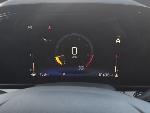 Used 2025 Chevrolet Trax RS w/ Sunroof Package image 17