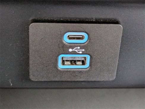 Certified 2022 Ford F150 XLT w/ Equipment Group 302A High image 22