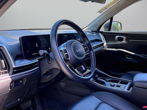 Used 2024 Kia Sorento S AWD/4WD image 19
