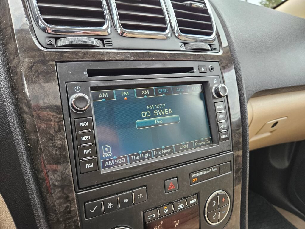 Used 2012 GMC Acadia Denali AWD/4WD image 28