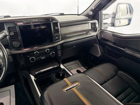 Used 2023 Ford F250 Platinum AWD/4WD image 25