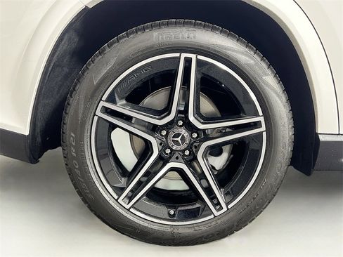 New 2025 Mercedes-Benz GLS 450 4MATIC image 36