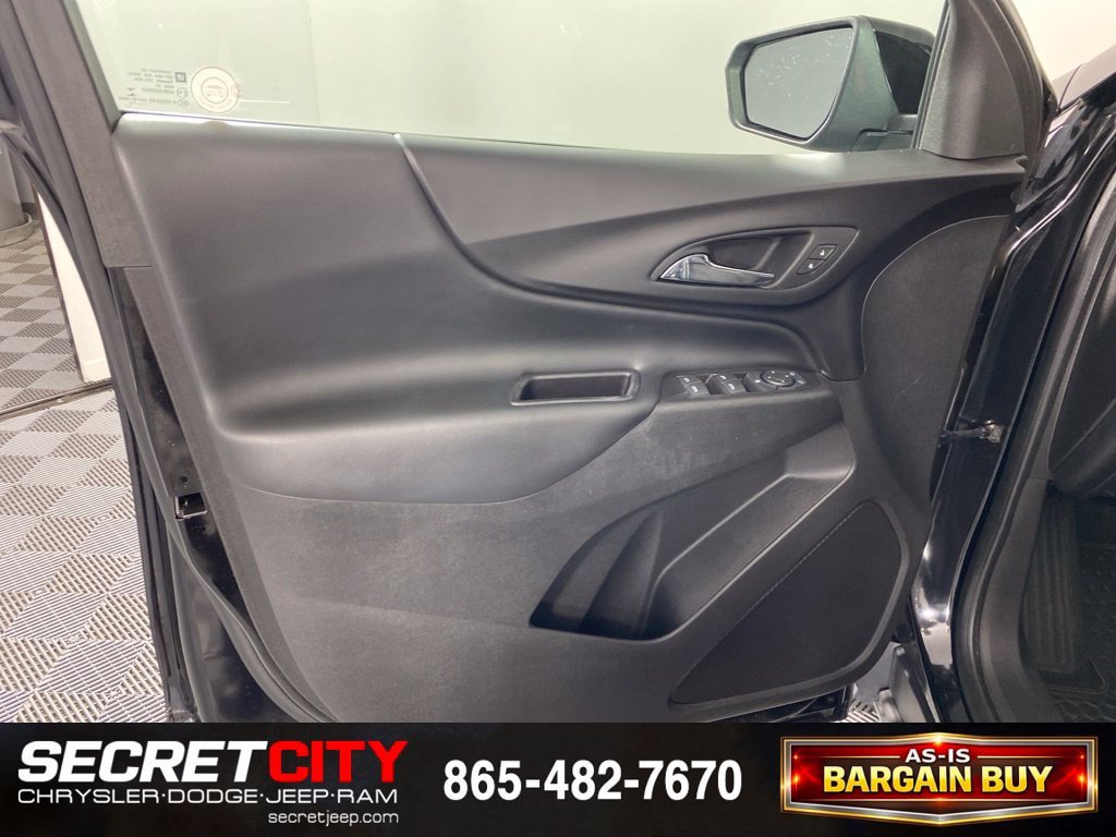 Used 2018 Chevrolet Equinox LT FWD image 12