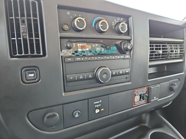New 2026 Chevrolet Express 2500 Extended w/ Communications Package RWD image 17