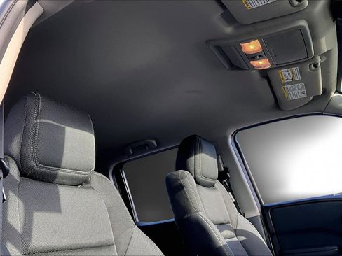 Used 2024 Nissan Frontier SV w/ Hardbody Edition image 27