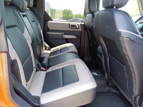 Used 2023 Ford Bronco Wildtrak AWD/4WD image 32