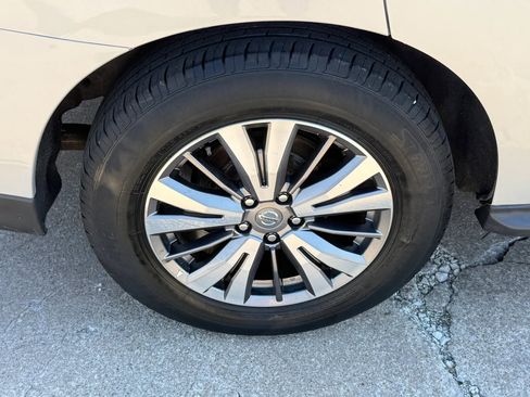 Used 2020 Nissan Pathfinder SL AWD/4WD image 49