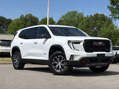 Used 2025 GMC Acadia AT4 AWD/4WD image 2