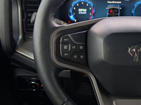 Used 2025 Ford Bronco Outer Banks AWD/4WD image 36