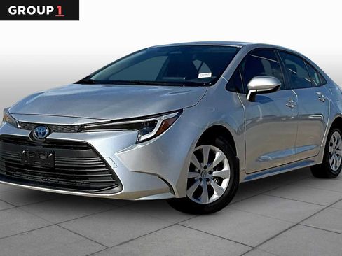 Used 2023 Toyota Corolla LE image 1