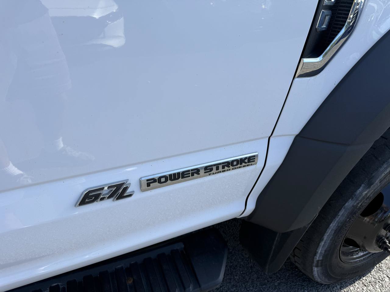 Used 2019 Ford F550 2WD Regular Cab Super Duty image 14
