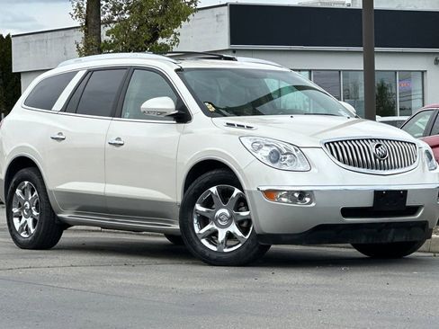 Used 2010 Buick Enclave CXL image 2