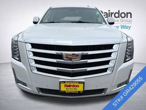 Used 2016 Cadillac Escalade Premium image 2