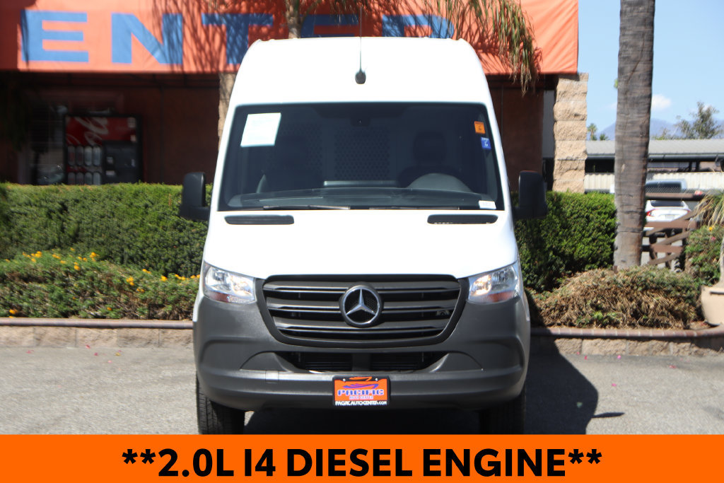 Used 2022 Mercedes-Benz Sprinter 1500 image 3