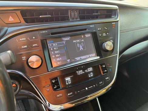 Used 2016 Toyota Avalon XLE FWD image 27