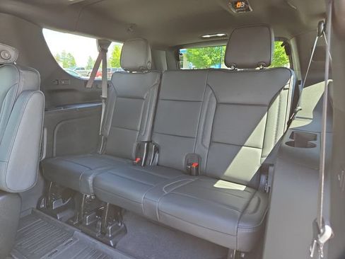 Used 2026 GMC Yukon XL Denali w/ Advanced Technology Package AWD/4WD image 33
