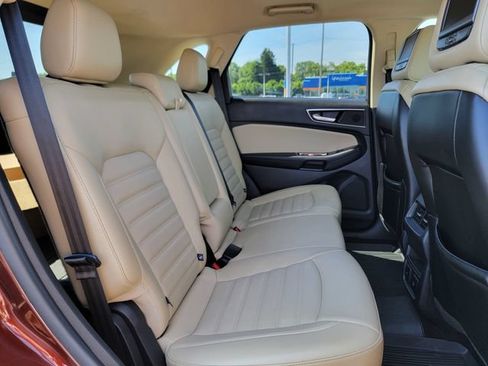 Used 2016 Ford Edge SEL w/ Equipment Group 201A AWD/4WD image 23